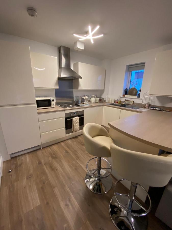 Luxury Riverside 2 Bedroomed Apartment With Balcony Newport (Gwent) Exterior foto
